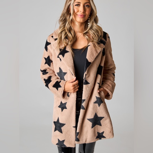 Buddy Love Jackets & Blazers - BUDDY LOVE faux fur coat 🖤 NEW / size large.